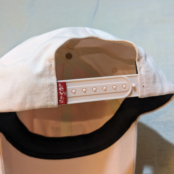 Levi's Baseball Cap Hat Pink - Picture 5 of 6